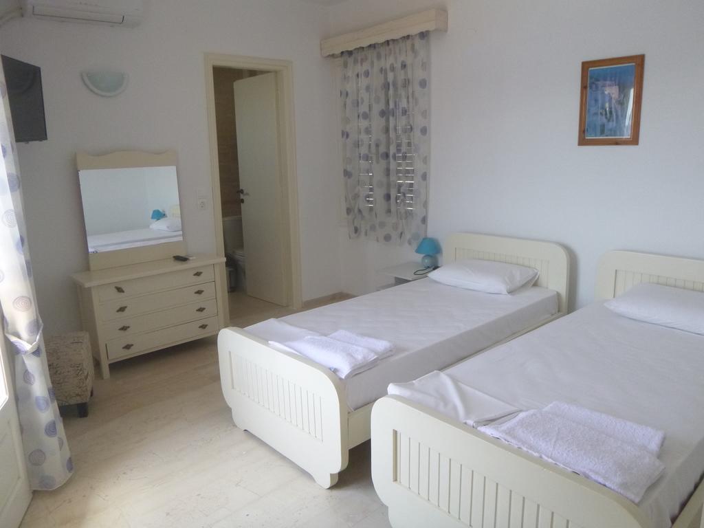 Apartment Paradisos House